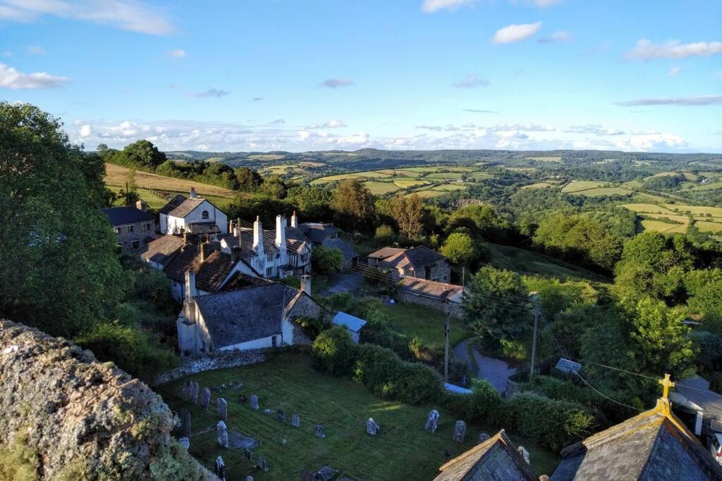 The Dairy - Quaint 1Br In Dartmoor National Park Villa Hennock Bagian luar foto