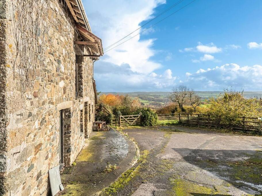 The Dairy - Quaint 1Br In Dartmoor National Park Villa Hennock Bagian luar foto